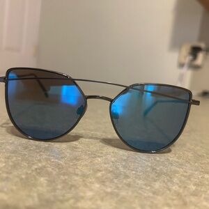 Stylish Blue Aviator Fashion Sunglasses